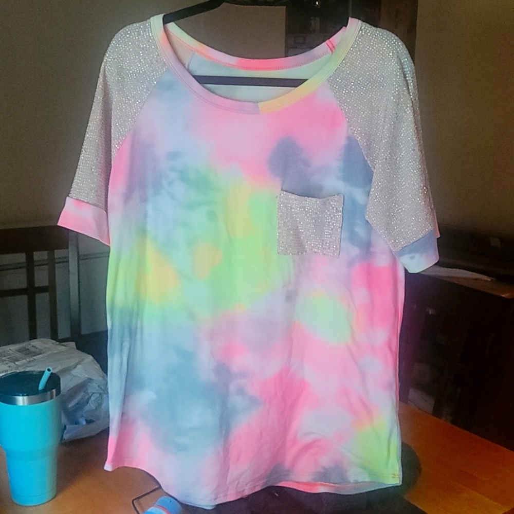 Sequin tye dyed tee shirt